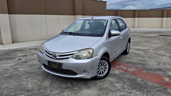 TOYOTA ETIOS 1.5 XS 16V FLEX 4P MANUAL TOYOTA ETIOS 1.5 XS 16V FLEX 4P MANUAL